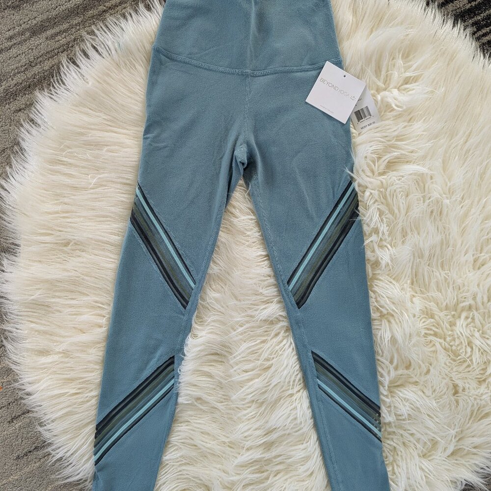 NWT Beyond Yoga Turquoise Leggings with Mesh Wrap design - Filament